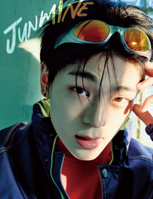 Esquire Photobook : JUNMINE Type.B_182713.jpg