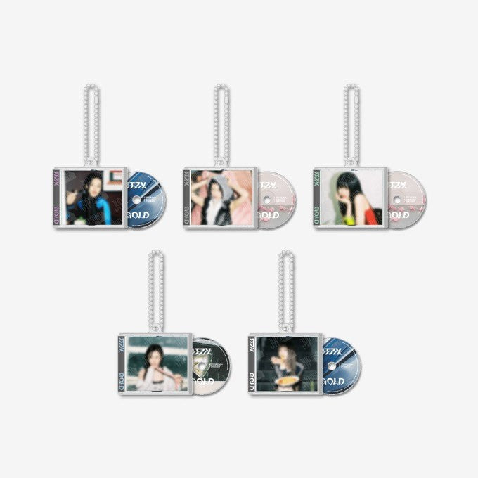 ITZY GOLD POP-UP STORE - MINI CD KEYRING_165018.jpg