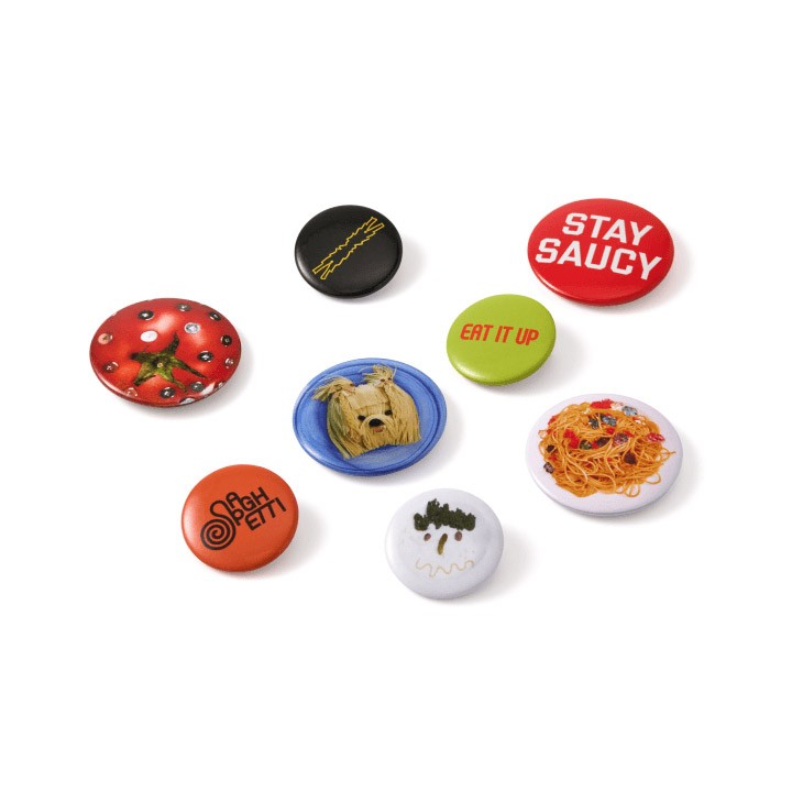 LE SSERAFIM LE SSERAFIM Goods - Pin Badge Set_181909.jpg