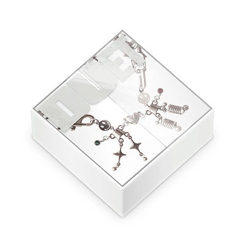 ZICO, Lilas (YOASOBI’s ikura) Album - DUET (Merch Ver.) CD_184063.jpg