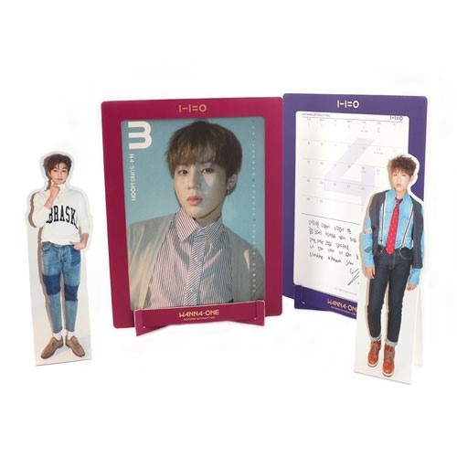 WANNA ONE Official Goods - Album Frame - kpoptown.ca
