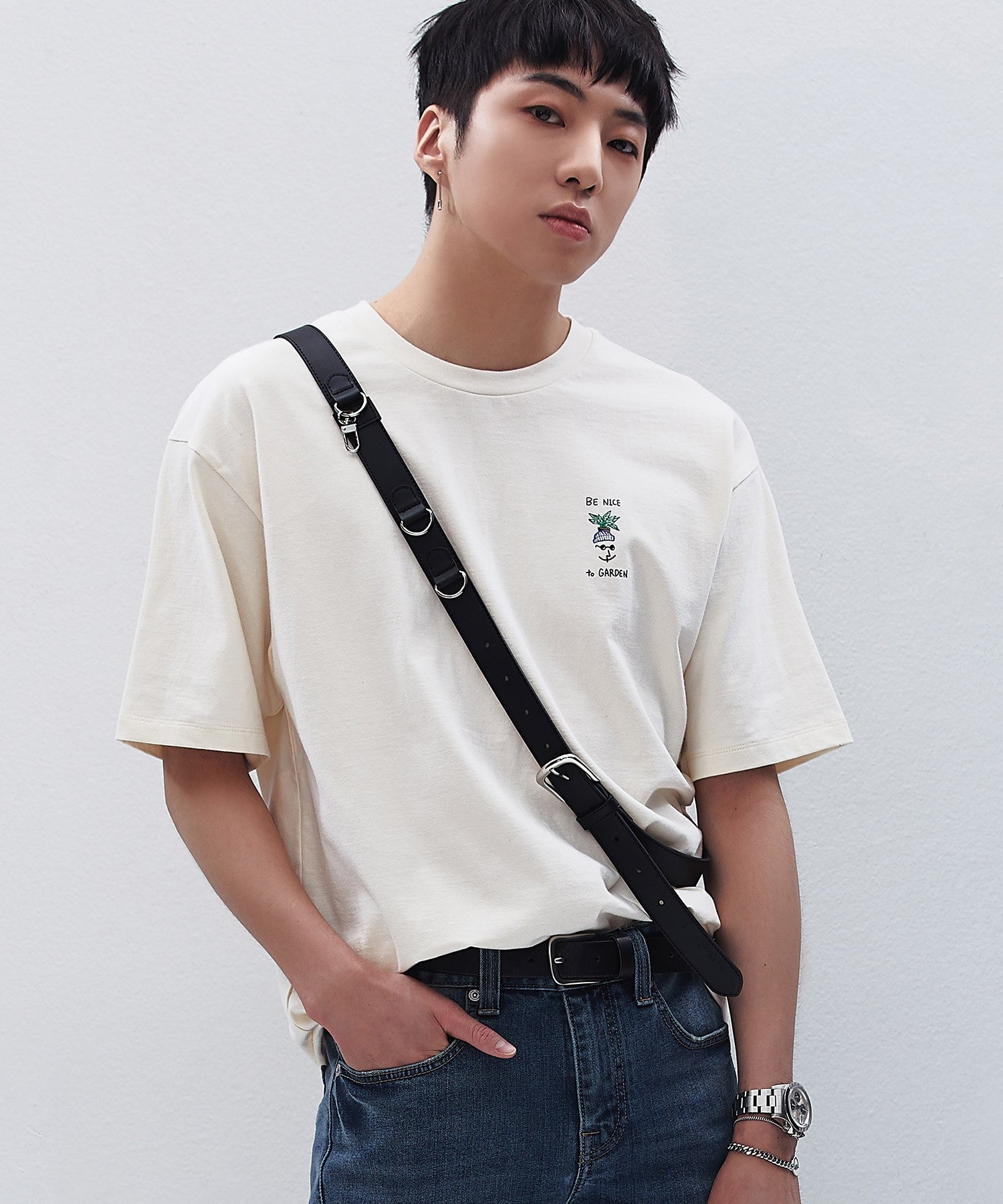 WINNER PLAC X MINOYOON Goods - GARDEN GRAPHIC T-SHIRT - kpoptown.ca