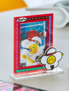 TREASURE TRUZ Photo Edition Goods - minini Acrylic Photocard Stand - kpoptown.ca