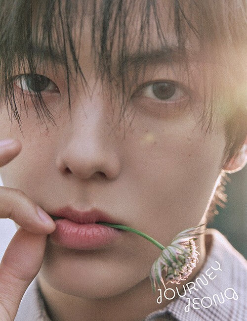 Esquire Photobook : Journey Jeong Type.A_182705.jpg