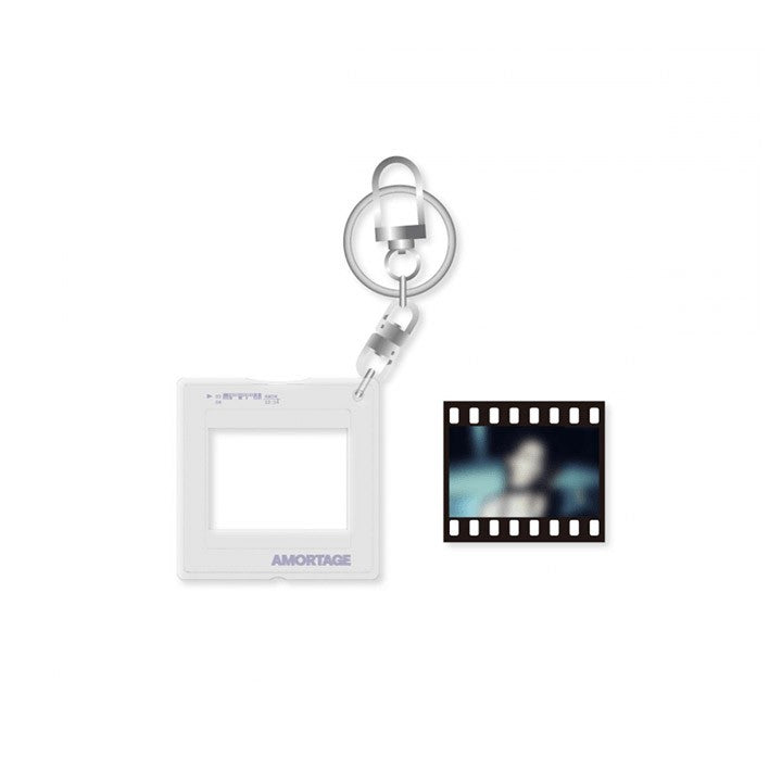 JISOO AMORTAGE POP-UP in TOKYO Goods - FILM MOUNT KEYRING_174424.jpg