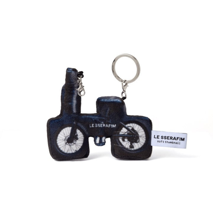 LE SSERAFIM SPAGHETTE Goods - SOFT THUMBNAIL Delivery Bike Keyring_181900.jpg