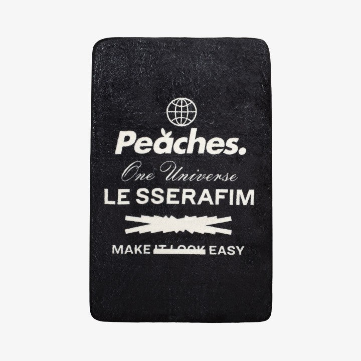 LE SSERAFIM x Peaches FIM'S CLUB X EARP EARP Goods - BLANKET_179216.jpg