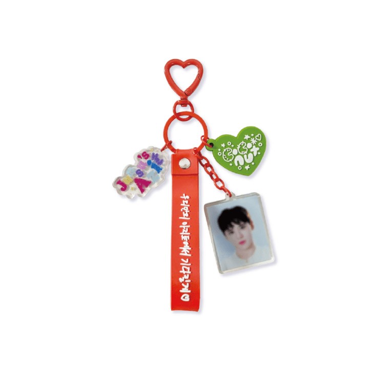 [Pre Order] KIM JUN SU Junsu's Azit Goods - ID PHOTO KEYRING_179207.jpg