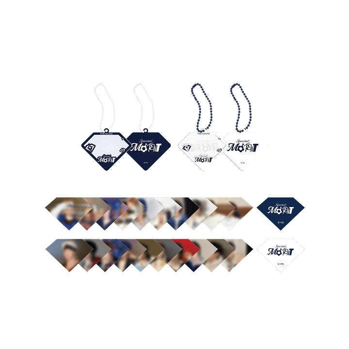 TREASURE SPECIAL MOMENT Goods - RANDOM SYMBOL PHOTO + ACRYLIC KEYRING SET_172090.jpg