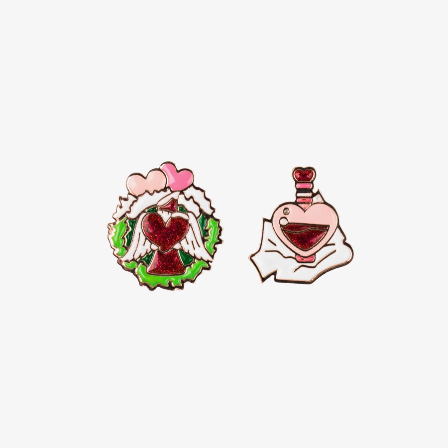 BLACKPINK YGBOX7 Goods - CHRISTMAS BADGE SET - kpoptown.ca