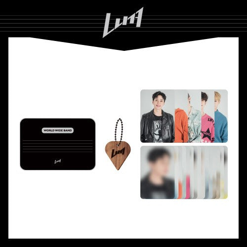 Let Me Be Your Knight [너의 밤이 되어줄게] Goods - GUITAR PICK KEYRING & PHOTOCARD SET - kpoptown.ca