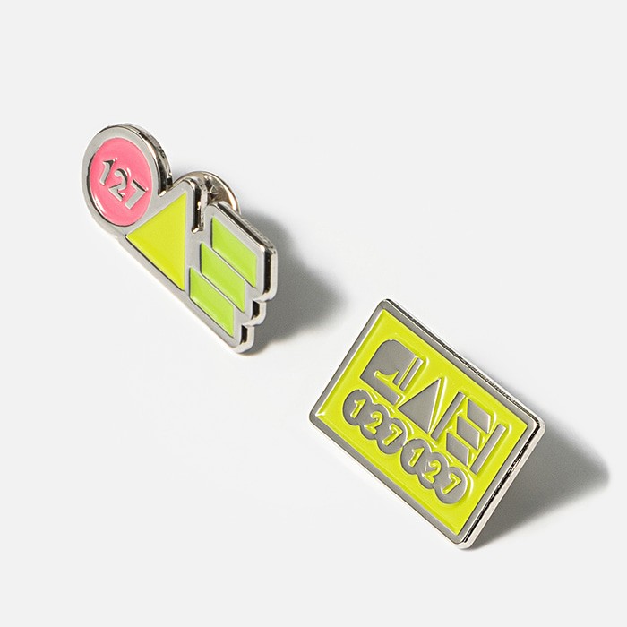 NCT 127 TYPOGRAPHIC BADGE - kpoptown.ca