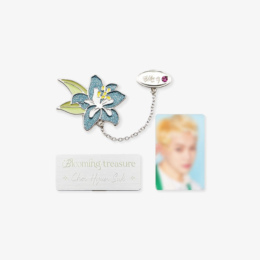 TREASURE BLOOMING Goods - Flower Pin Brooch + Name Tag Set - kpoptown.ca