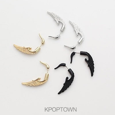 [DR38] Unique Wing Earring - kpoptown.ca