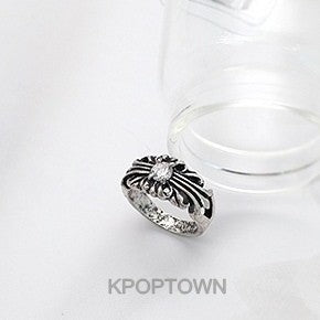 [BE108] Hyun* Shine Skull Bracelet - kpoptown.ca