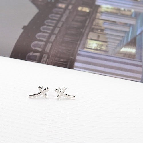 [SH103] Shinee Curve Cross Earring - kpoptown.ca