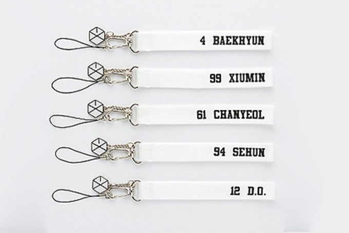 EXO Official Name Tag - kpoptown.ca